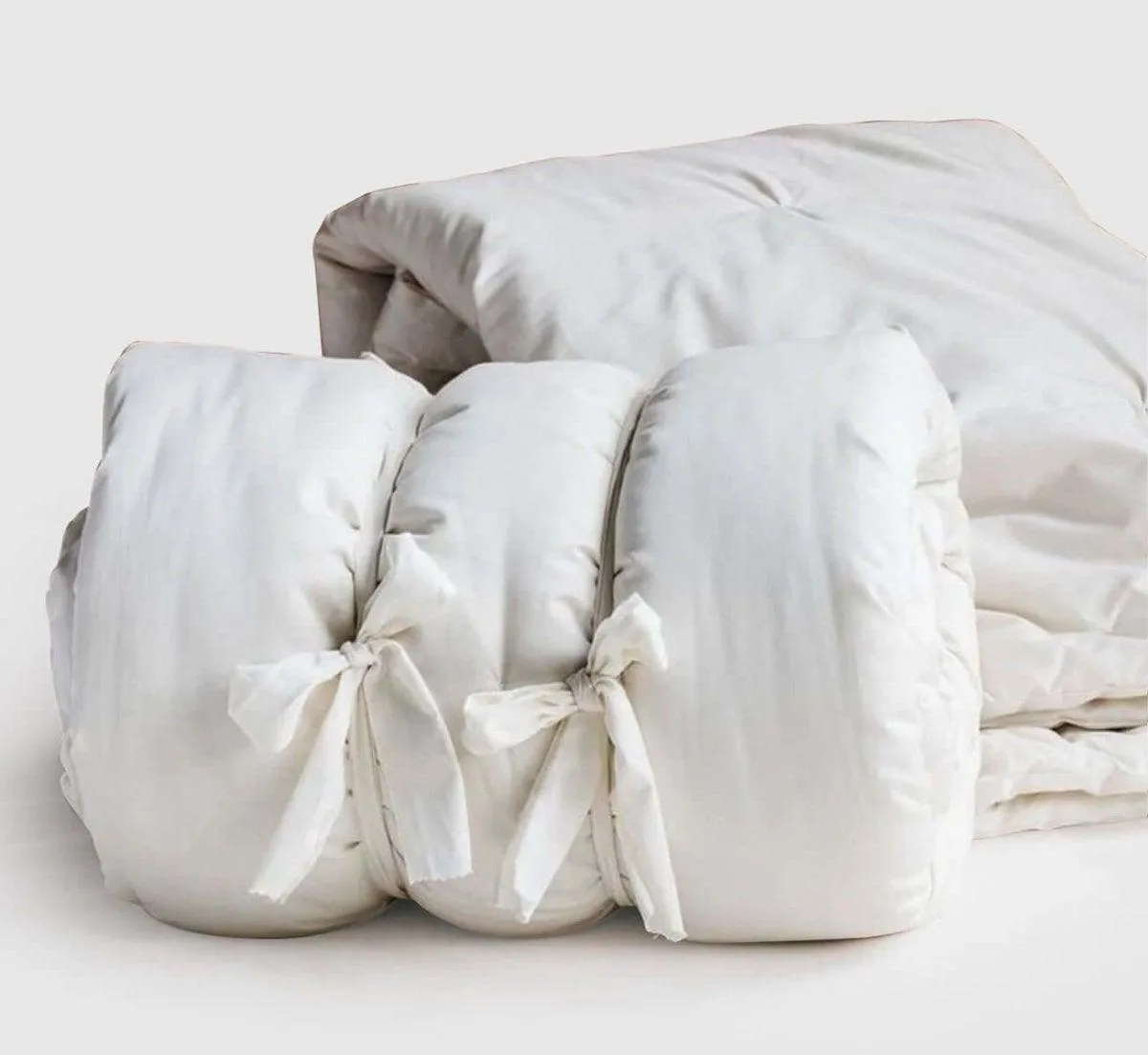 Made in USA Medium Weight Natural Wool Comforter