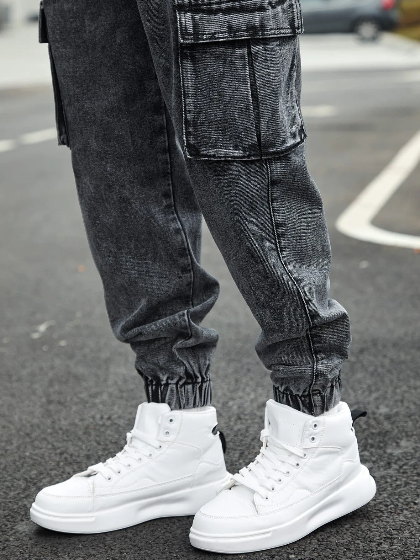 Men'S Drawstring Waist Cargo Denim Pants With Slanted Pockets